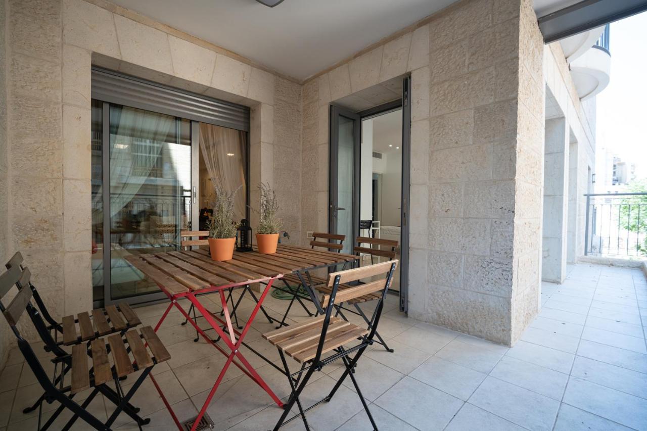 Harav Kuk Modern Apartment By Nimizz Baitulmaqdis Luaran gambar