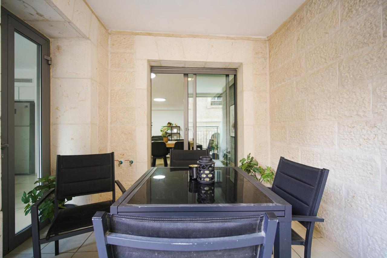 Harav Kuk Modern Apartment By Nimizz Baitulmaqdis Luaran gambar