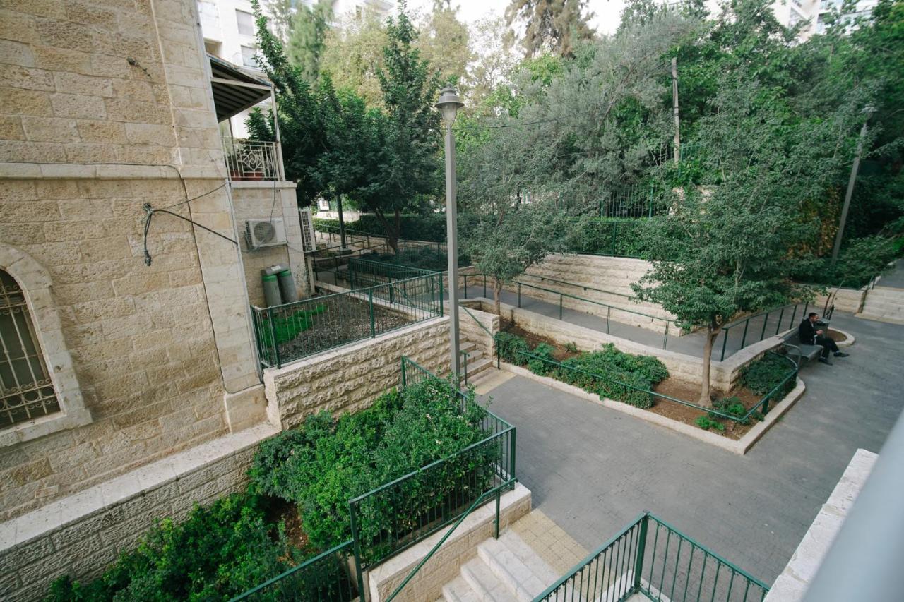 Harav Kuk Modern Apartment By Nimizz Baitulmaqdis Luaran gambar