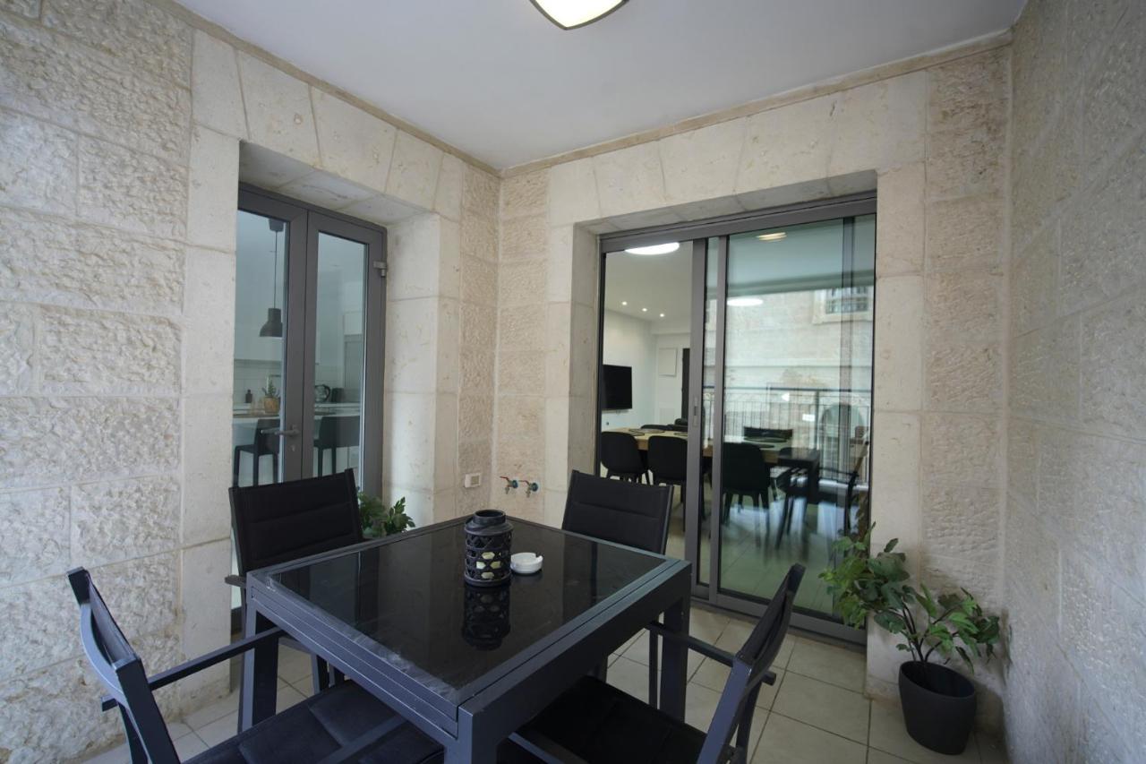 Harav Kuk Modern Apartment By Nimizz Baitulmaqdis Luaran gambar